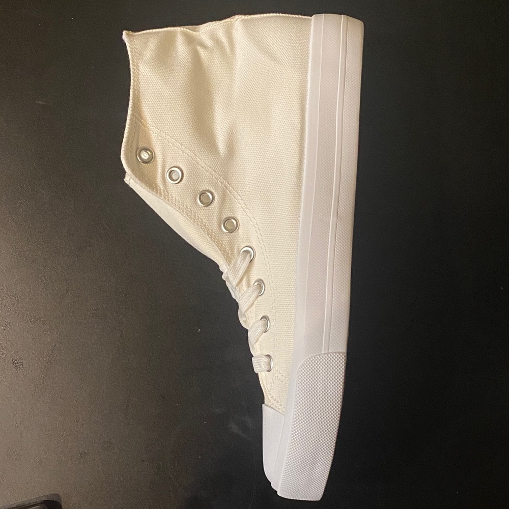 Women's Classic High-Top Sneakers - White